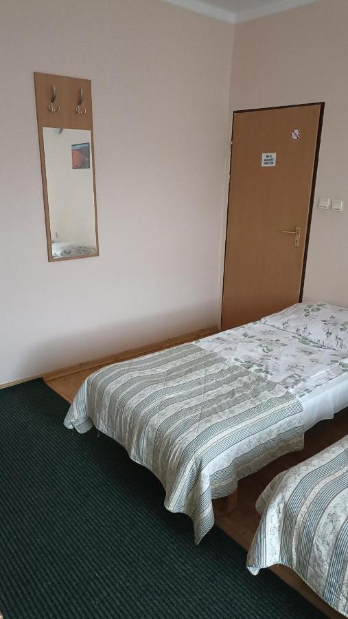 Hotelik Goscinny Radzyn Podlaski Ngoại thất bức ảnh